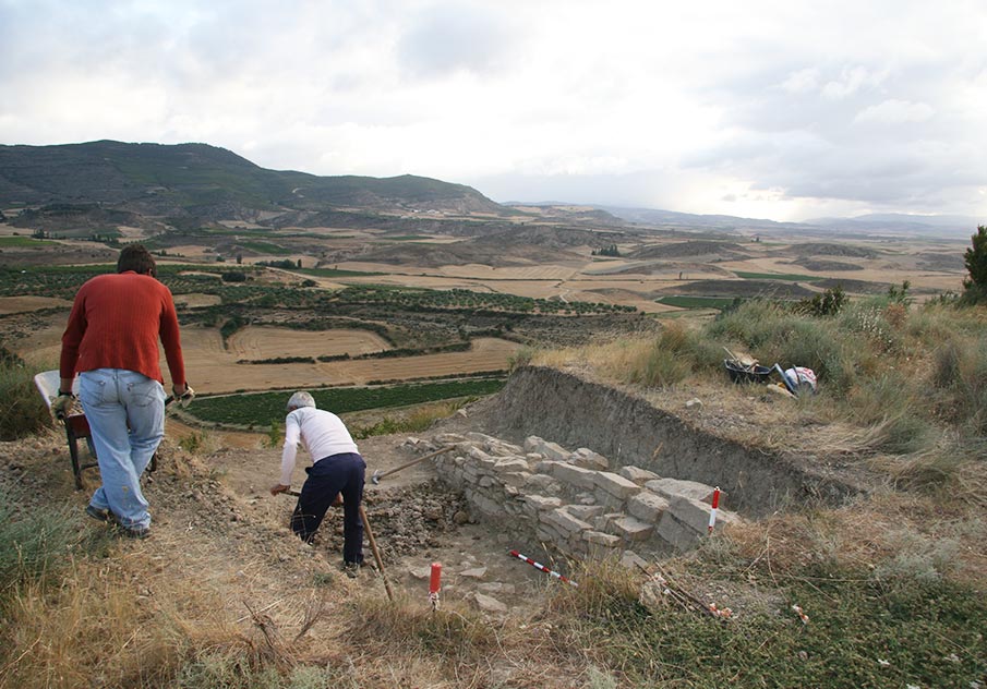 Tercera campaña de excavación en Santa Criz de Eslava (2006) Tercera campaña de excavación en Santa Criz de Eslava (2006)
